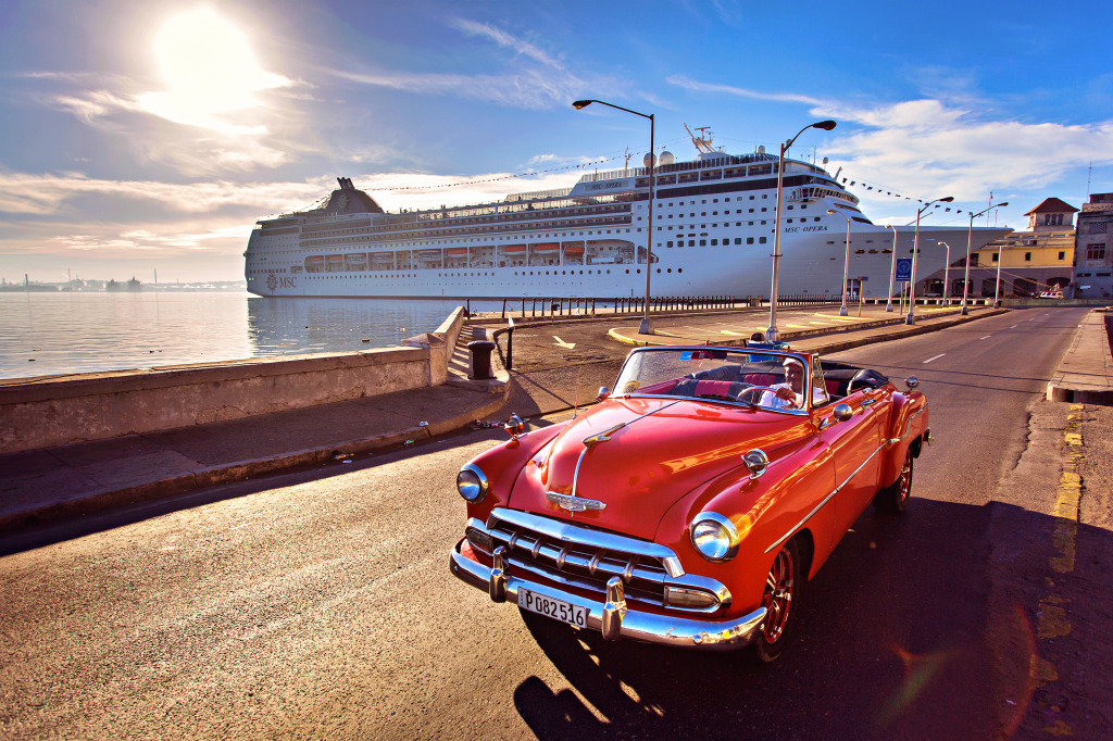 Retro Car and Cruise Ship, Cuba, Havana jigsaw puzzle in Cars & Bikes puzzles on TheJigsawPuzzles.com
