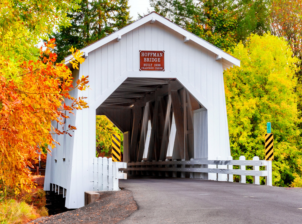 Hoffman Covered Bridge in Oregon, USA jigsaw puzzle in Puzzle des Tages puzzles on TheJigsawPuzzles.com
