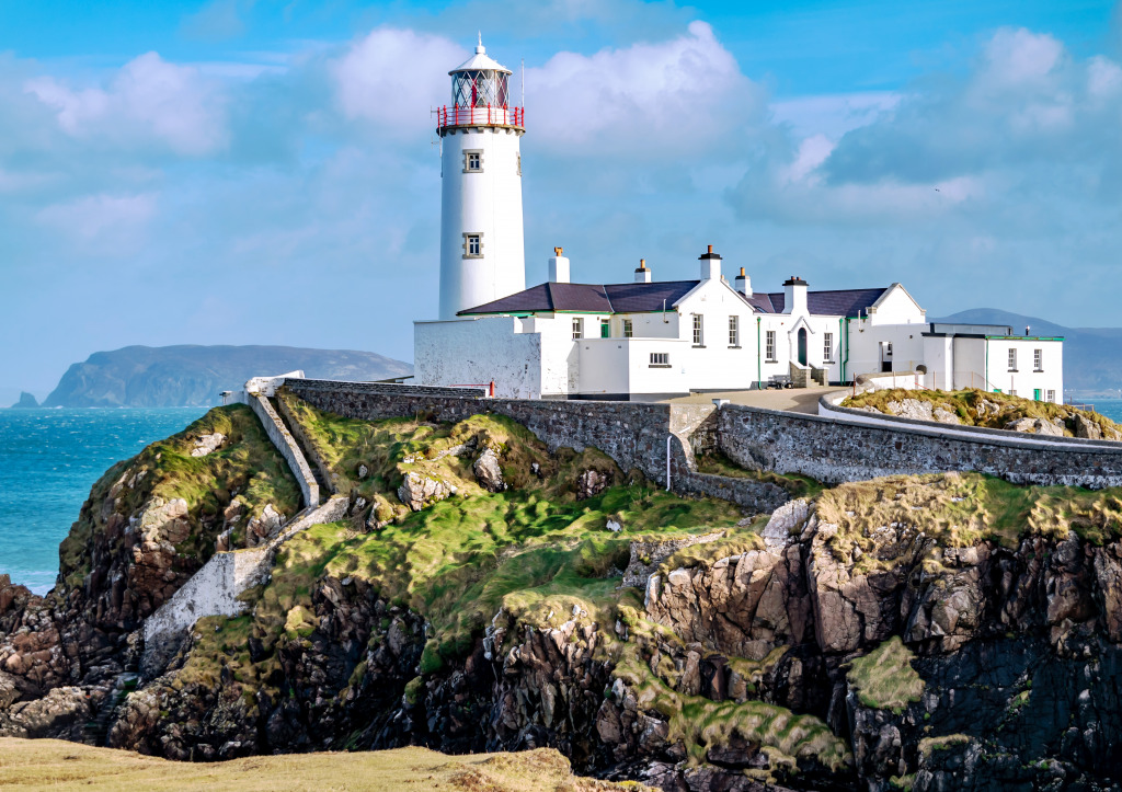 Fanad Head Lighthouse, Ireland jigsaw puzzle in Great Sightings puzzles on TheJigsawPuzzles.com