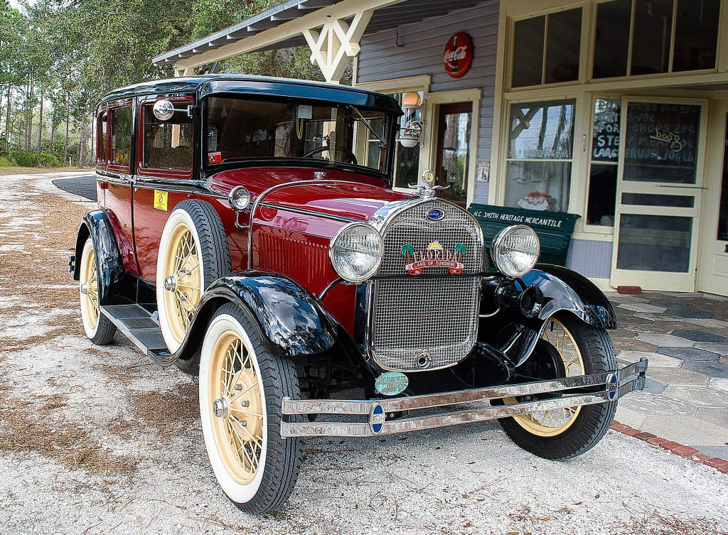 Classic Ford Model A Car in Florida, USA jigsaw puzzle in Cars & Bikes puzzles on TheJigsawPuzzles.com
