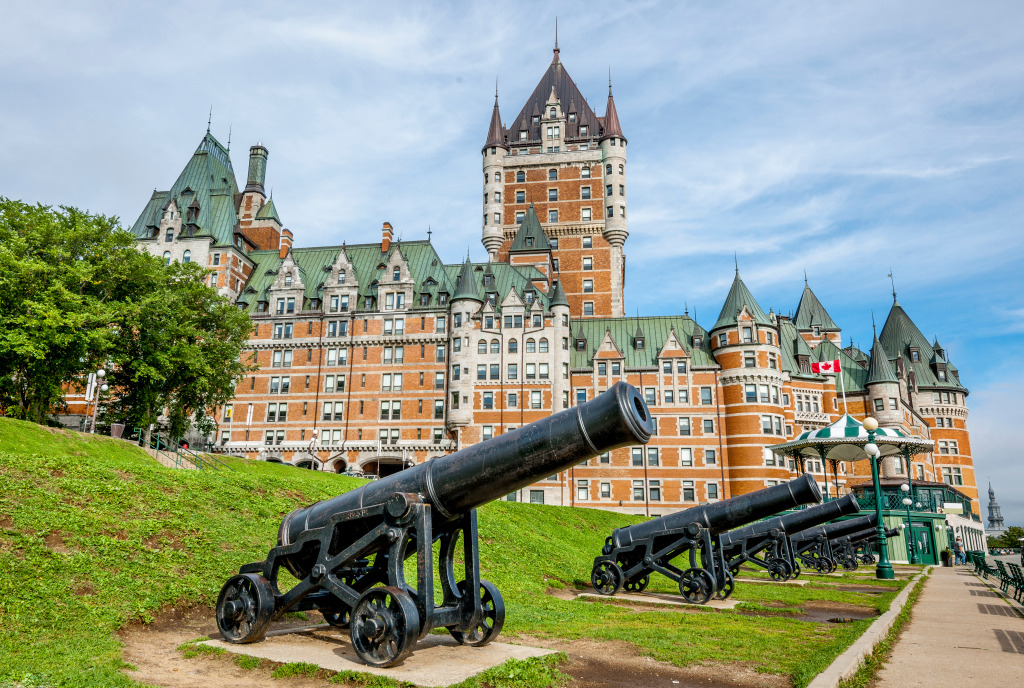 Château Frontenac and Dufferin Terrace, Quebec jigsaw puzzle in Castles puzzles on TheJigsawPuzzles.com