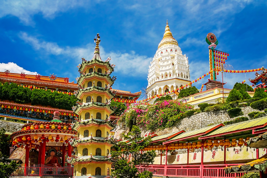 Kek Lok Si Temple, Penang Island, Malaysia jigsaw puzzle in Puzzle of the Day puzzles on TheJigsawPuzzles.com