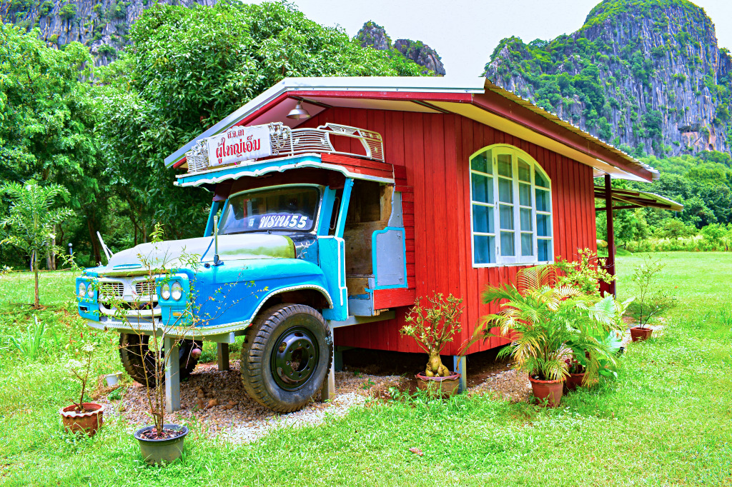 Transformation into a Hotel Room, Thailand jigsaw puzzle in Cars & Bikes puzzles on TheJigsawPuzzles.com