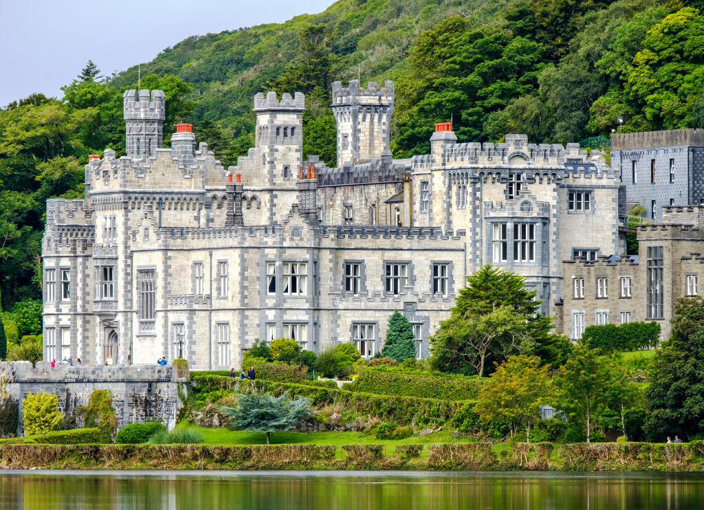 Kylemore Castle and Abbey, Ireland jigsaw puzzle in Castles puzzles on TheJigsawPuzzles.com