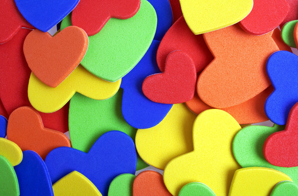 Цветные сердечки Фон jigsaw puzzle in Макросъёмка puzzles on TheJigsawPuzzles.com