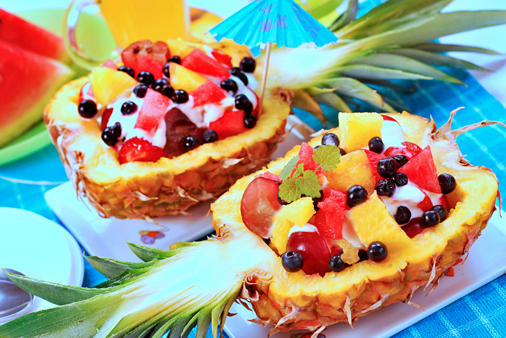Fresh Fruit Salad in Pineapple jigsaw puzzle in Fruits & Veggies puzzles on TheJigsawPuzzles.com