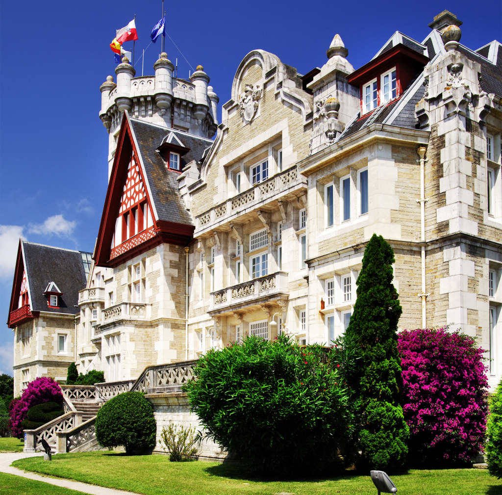 Magdalena Palace, Santander, Spain jigsaw puzzle in Castles puzzles on TheJigsawPuzzles.com