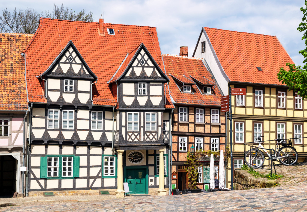 Half-Timbered Houses in Quedlinburg, Germany jigsaw puzzle in Street View puzzles on TheJigsawPuzzles.com