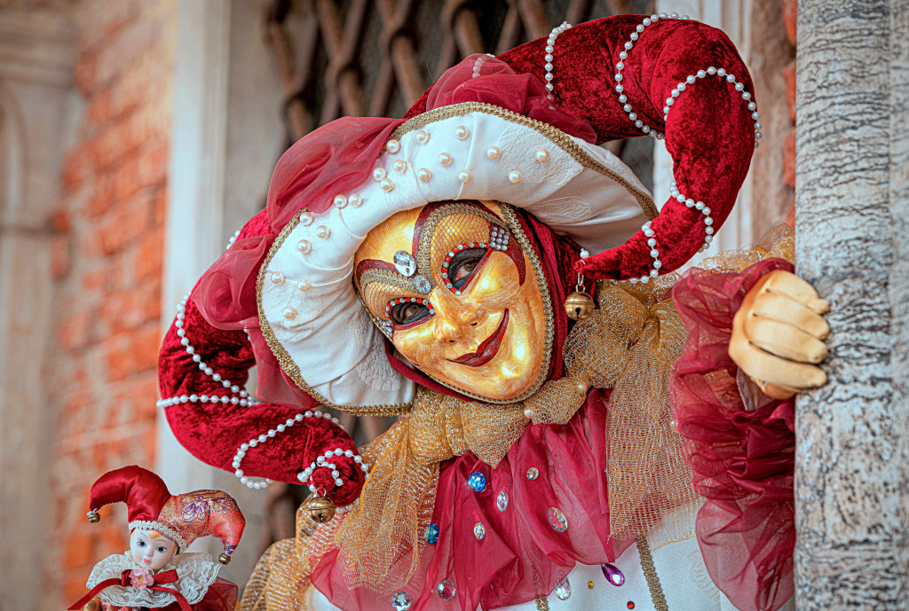 Court Jester Mask at Carnival in Venice, Italy jigsaw puzzle in Puzzle of the Day puzzles on TheJigsawPuzzles.com