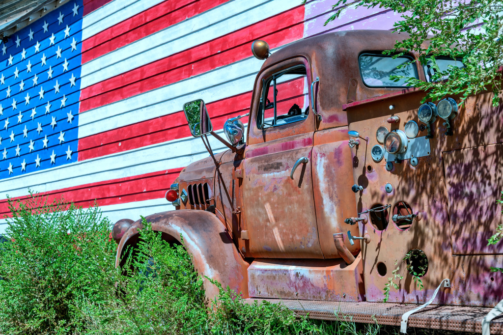 Old Truck and American Flag, Route 66, USA jigsaw puzzle in Cars & Bikes puzzles on TheJigsawPuzzles.com