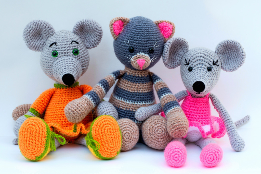 Souris et chat Amigurumi jigsaw puzzle in Bricolage puzzles on TheJigsawPuzzles.com