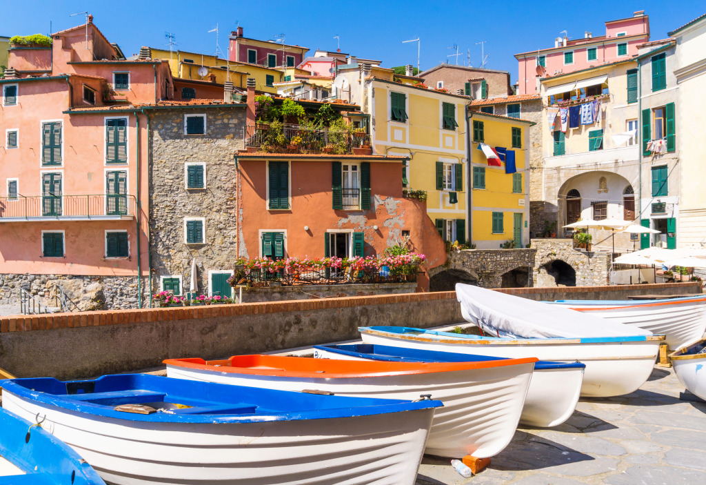 Tellaro Village, Lerici, La Spezia, Italie jigsaw puzzle in Paysages urbains puzzles on TheJigsawPuzzles.com