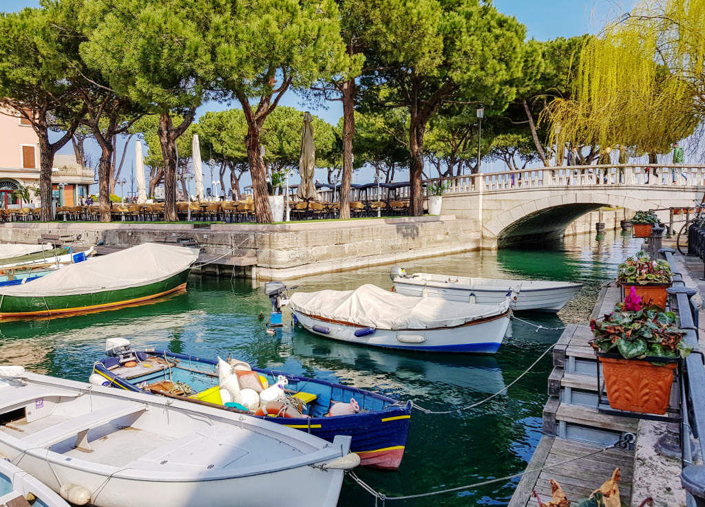 Marina of Lake Garda, Lombardy, Italy jigsaw puzzle in Bridges puzzles on TheJigsawPuzzles.com