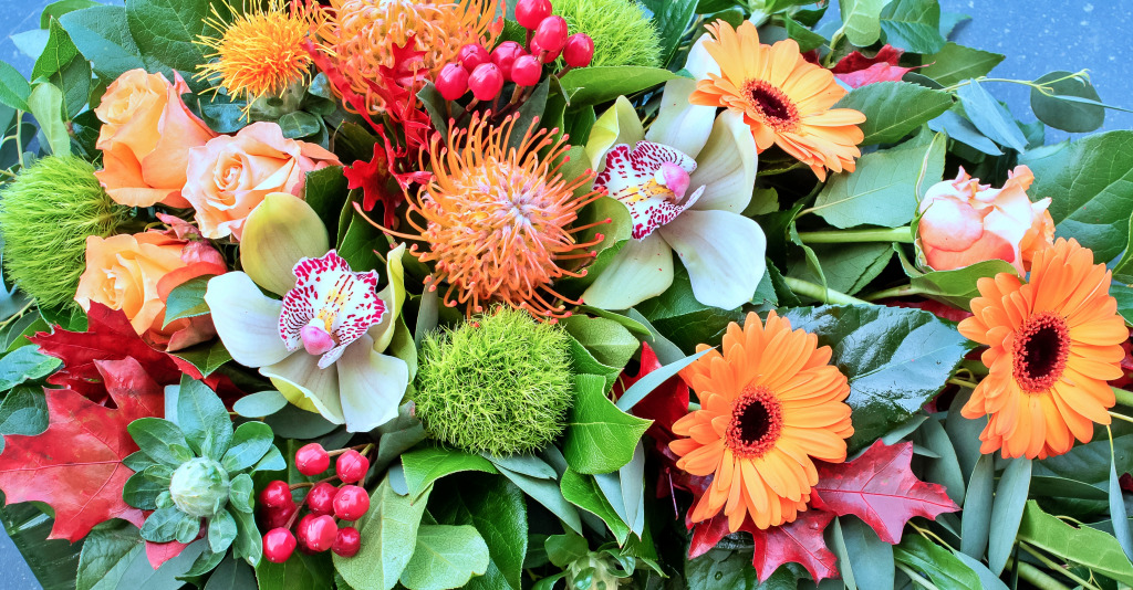 Orange Flower Arrangement jigsaw puzzle in Flowers puzzles on TheJigsawPuzzles.com