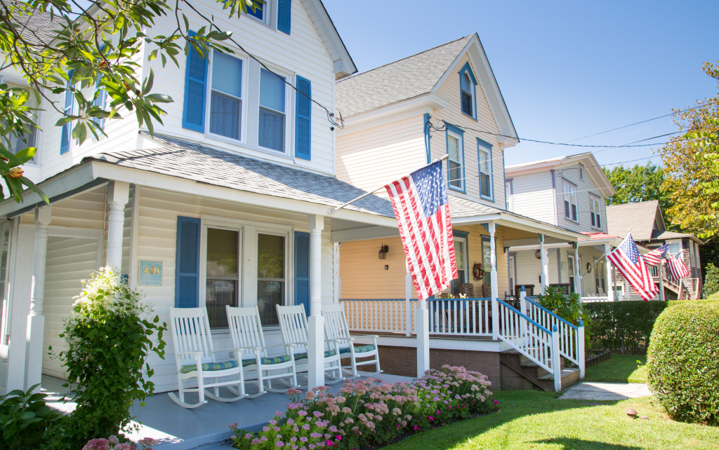 Casas históricas em Cape May, New Jersey, EUA jigsaw puzzle in Paisagens de Rua puzzles on TheJigsawPuzzles.com