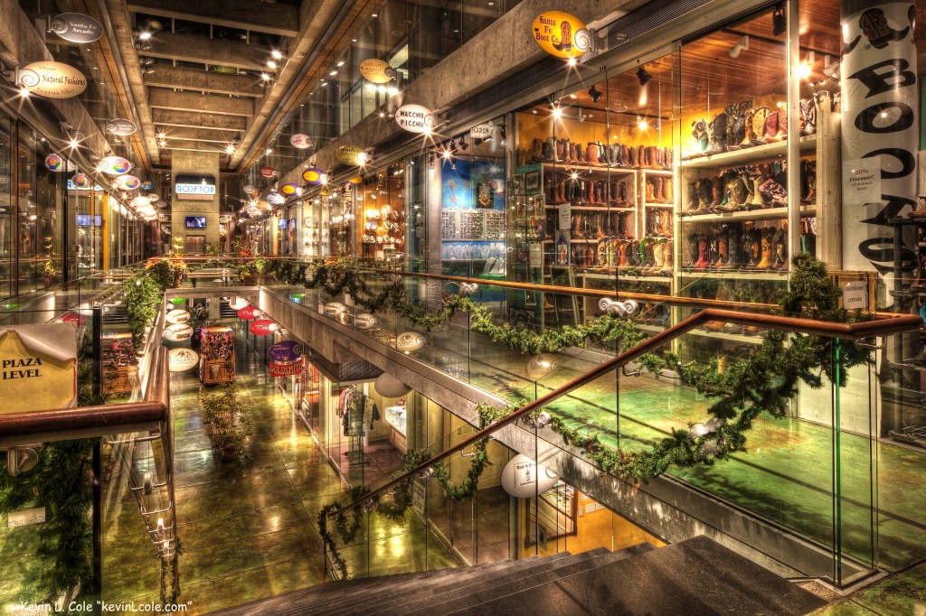 Indoor Mall in Santa Fe jigsaw puzzle in Пазл дня puzzles on TheJigsawPuzzles.com