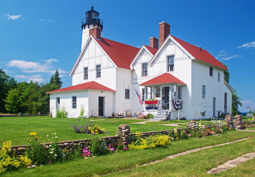 Iroquois Point Lighthouse, Lake Superior jigsaw puzzle in Great ...