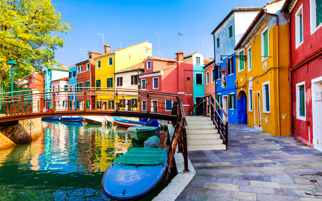 Cidade piscatória colorida Burano, Veneza, Itália jigsaw puzzle in Pontes puzzles on TheJigsawPuzzles.com