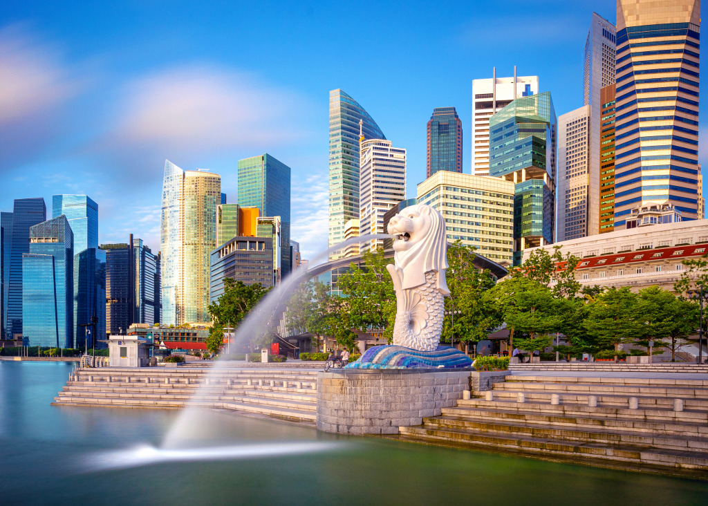 Die Skyline der Marina Bay und der Merlion in Singapur jigsaw puzzle in Wasserfälle puzzles on TheJigsawPuzzles.com