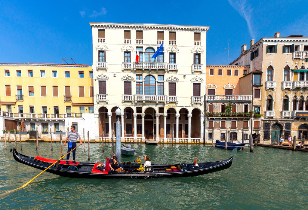 Gondolas on the Grand Canal, Venice, Italy jigsaw puzzle in Street View puzzles on TheJigsawPuzzles.com