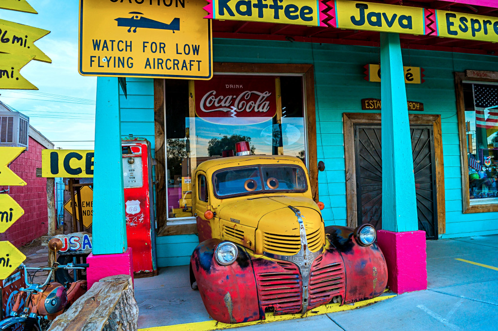 Route 66 Decorations, Seligman, Arizona, États-Unis jigsaw puzzle in Puzzle du jour puzzles on TheJigsawPuzzles.com