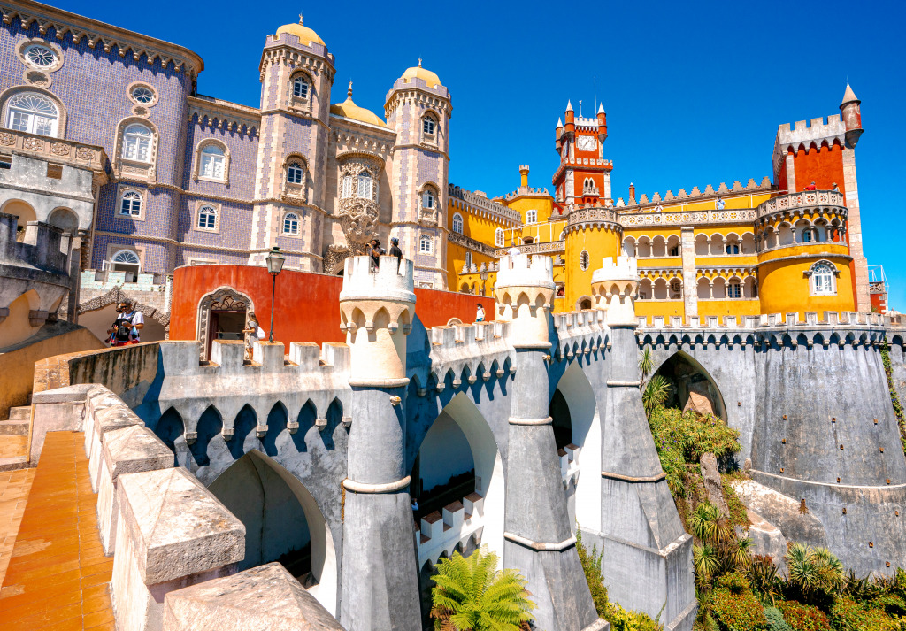 Historical Sintra Castle, Portugal jigsaw puzzle in Castles puzzles on TheJigsawPuzzles.com