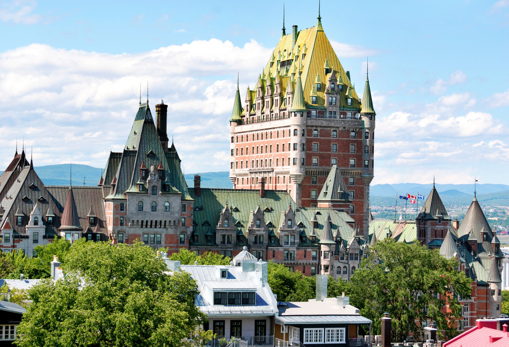 View of Old Quebec and Chateau Frontenac, Canada jigsaw puzzle in Castles puzzles on TheJigsawPuzzles.com