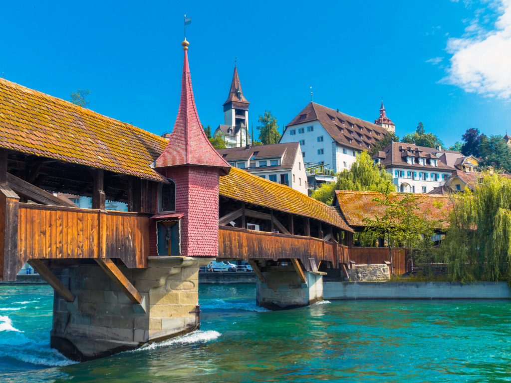 Ponte Spreuer sobre o rio Reuss em Lucerna jigsaw puzzle in Pontes puzzles on TheJigsawPuzzles.com