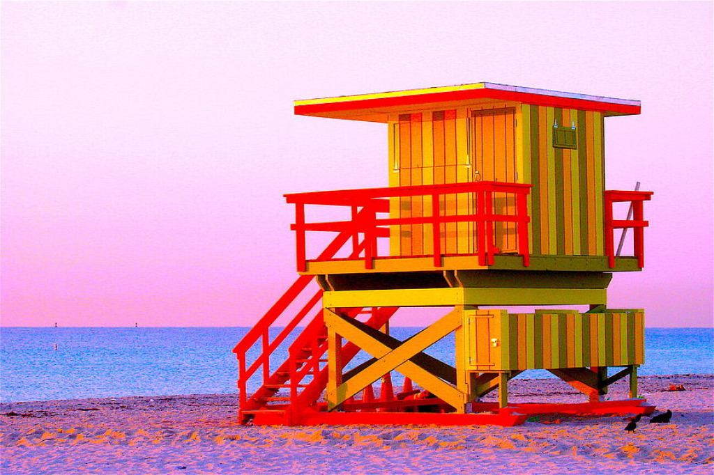 Lifeguard Stand Miami jigsaw puzzle in Kim Fillmore puzzles on TheJigsawPuzzles.com
