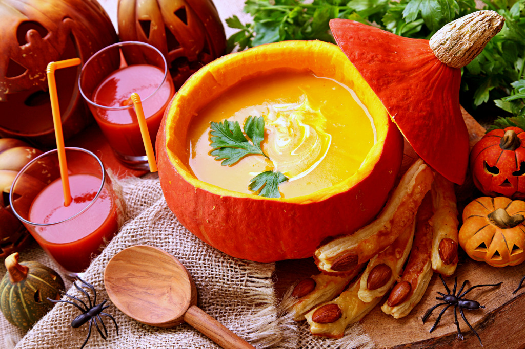 Soupe à la citrouille pour la fête d’Halloween jigsaw puzzle in Nourriture et boulangerie puzzles on TheJigsawPuzzles.com