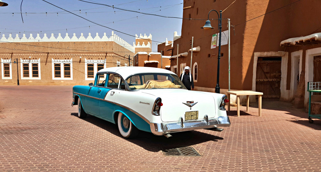 1956er Chevrolet Bel Air in Ushaiqer, Saudi-Arabien jigsaw puzzle in Autos & Motorräder puzzles on TheJigsawPuzzles.com