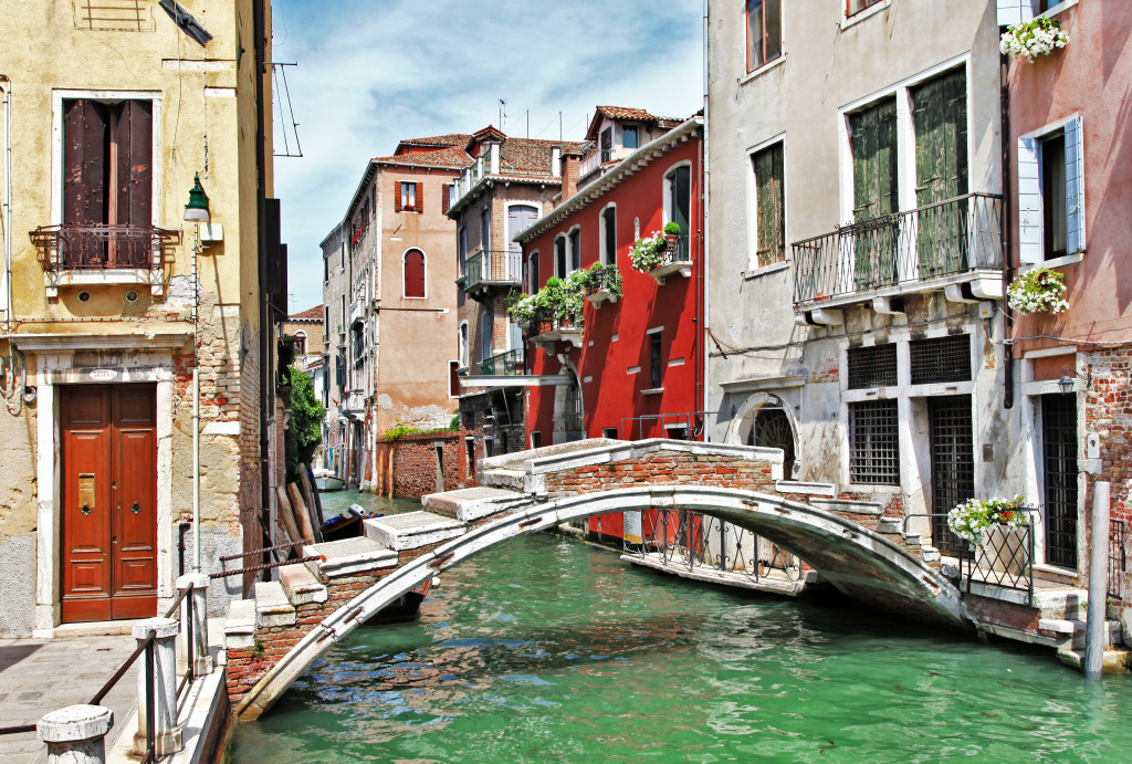 Canais venezianos românticos jigsaw puzzle in Pontes puzzles on TheJigsawPuzzles.com