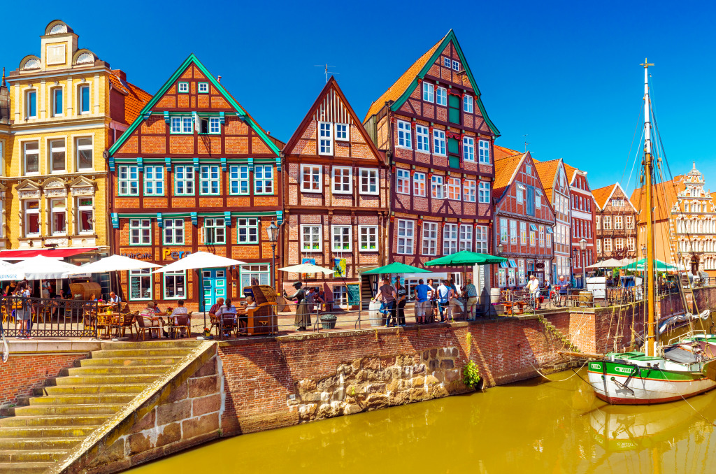 Half-Timbered Houses and Canal in Stade, Germany jigsaw puzzle in Street View puzzles on TheJigsawPuzzles.com