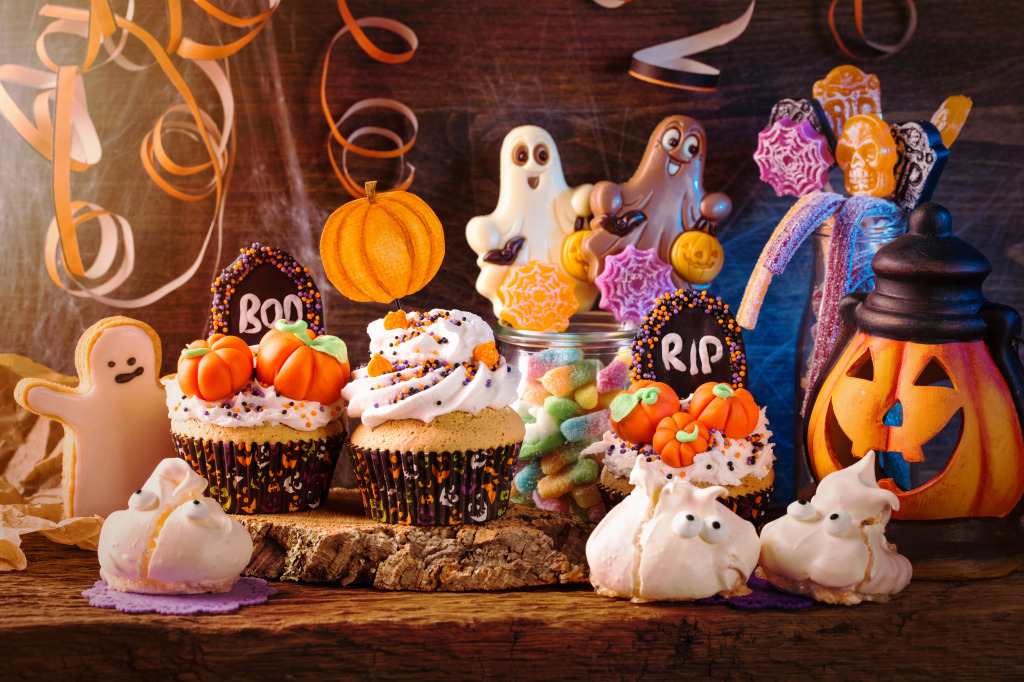 Halloween Party Sweets jigsaw puzzle in Food & Bakery puzzles on TheJigsawPuzzles.com