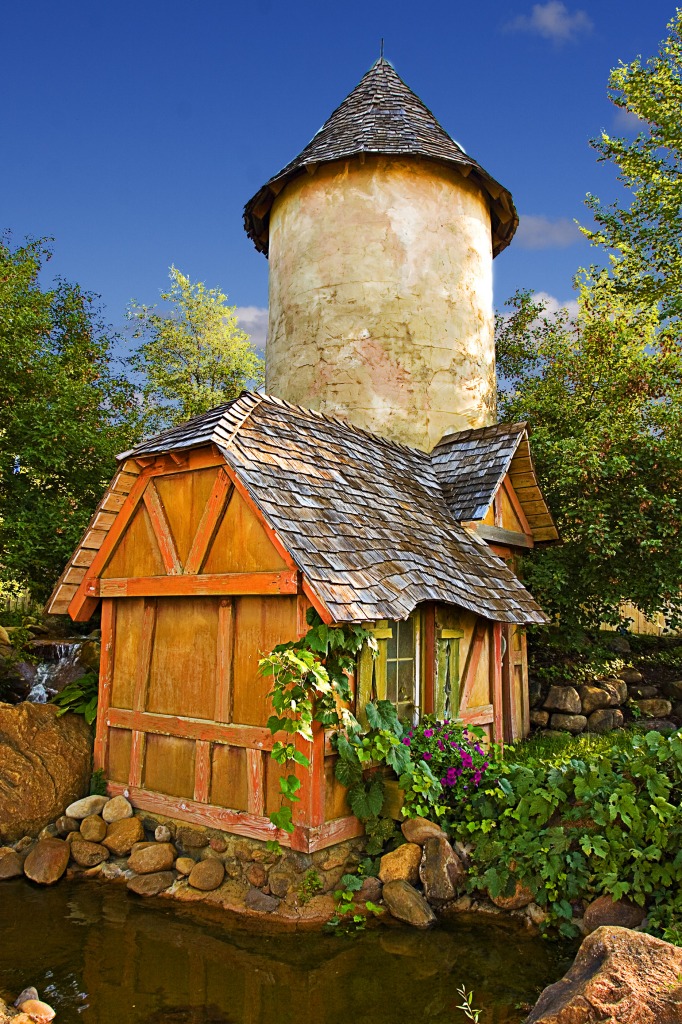 Old Mill and Silo jigsaw puzzle in Street View puzzles on TheJigsawPuzzles.com
