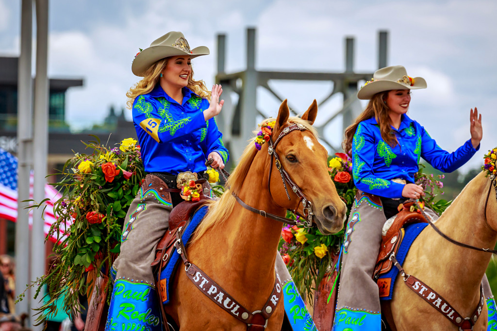 Rodeo Court at Portland Grand Floral Parade, USA jigsaw puzzle in People puzzles on TheJigsawPuzzles.com