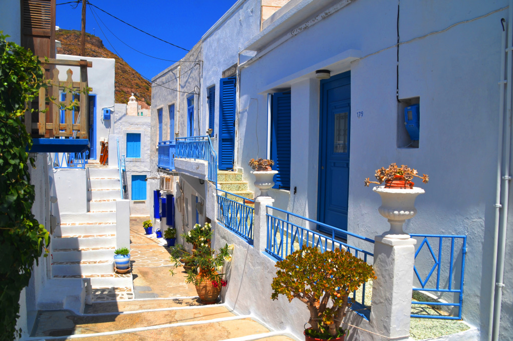 Rural Architecture on the Island of Milos, Greece jigsaw puzzle in Street View puzzles on TheJigsawPuzzles.com