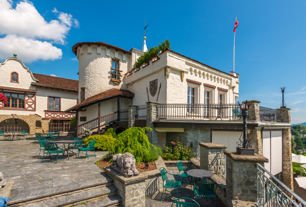 Historical Buildings in the Center of Lucerne jigsaw puzzle in Castles puzzles on TheJigsawPuzzles.com