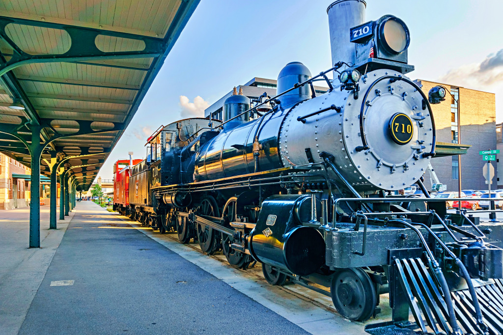 Locomotive at Lincoln Station in Nebraska, USA jigsaw puzzle in Puzzle of the Day puzzles on TheJigsawPuzzles.com