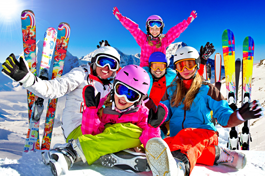 Vacances d’hiver en famille dans une station de ski jigsaw puzzle in Personnes puzzles on TheJigsawPuzzles.com