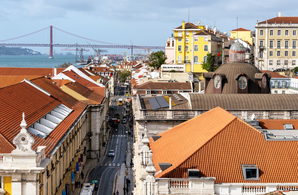 Horizon de Lisbonne et pont du 25 avril au Portugal. jigsaw puzzle in Ponts puzzles on TheJigsawPuzzles.com