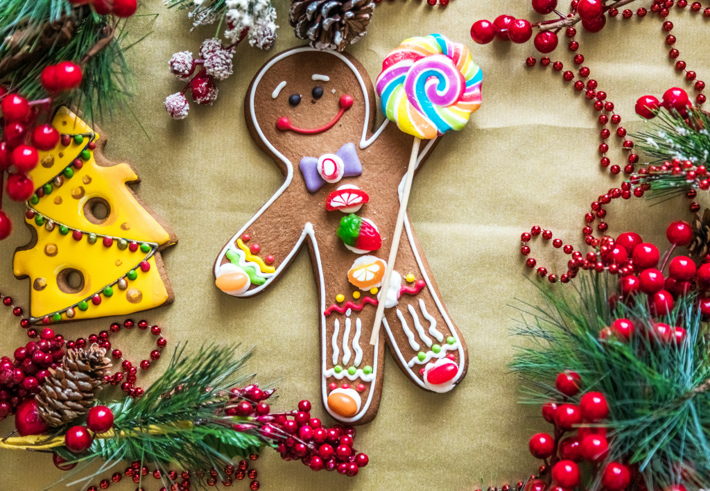 Christmas Decorations and Gingerbread jigsaw puzzle in Christmas & New Year puzzles on TheJigsawPuzzles.com