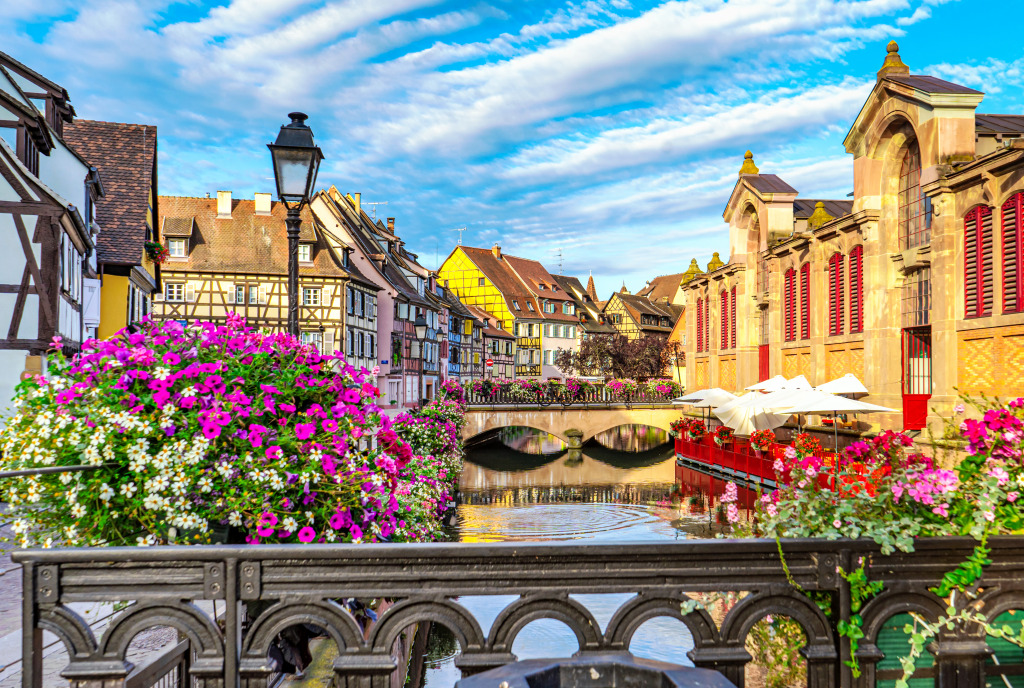 Traditional Houses in Petite Venise, Colmar jigsaw puzzle in Bridges puzzles on TheJigsawPuzzles.com