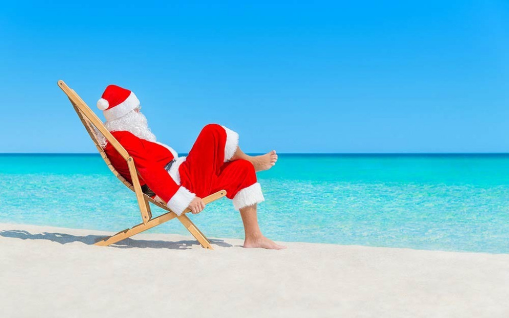 Santa beach jigsaw puzzle in Peter puzzles on TheJigsawPuzzles.com