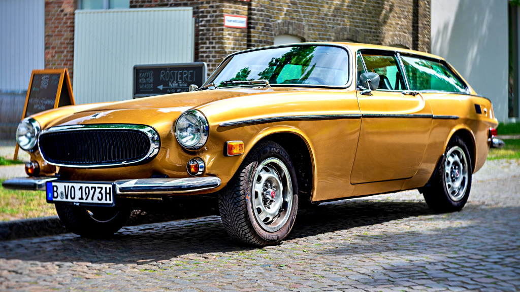 1973 Volvo P1800ES, Werder, Germany jigsaw puzzle in Cars & Bikes puzzles on TheJigsawPuzzles.com