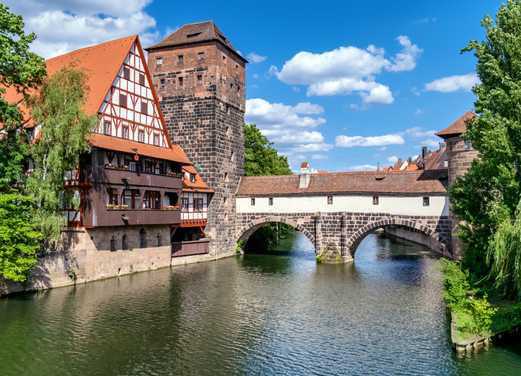 Die historische Altstadt von Nürnberg in Franken jigsaw puzzle in Brücken puzzles on TheJigsawPuzzles.com