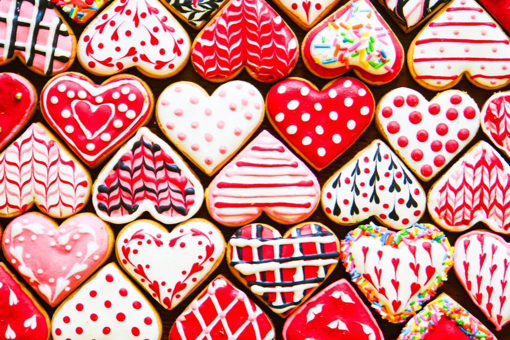 Heart Shaped Cookies for Valentine's Day jigsaw puzzle in Valentine's Day puzzles on TheJigsawPuzzles.com