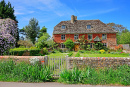 Country Cottage in the Cotswolds, UK