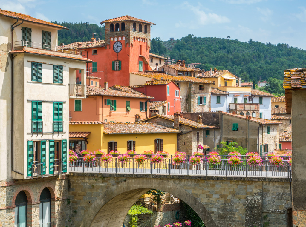 Le village de Loro Ciuffenna, Toscane, Italie jigsaw puzzle in Ponts puzzles on TheJigsawPuzzles.com