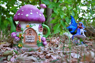 Mini Garden Fairy House jigsaw puzzle in Macro puzzles on ...